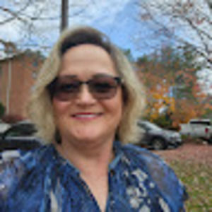 Meet your Posher, Carolyn